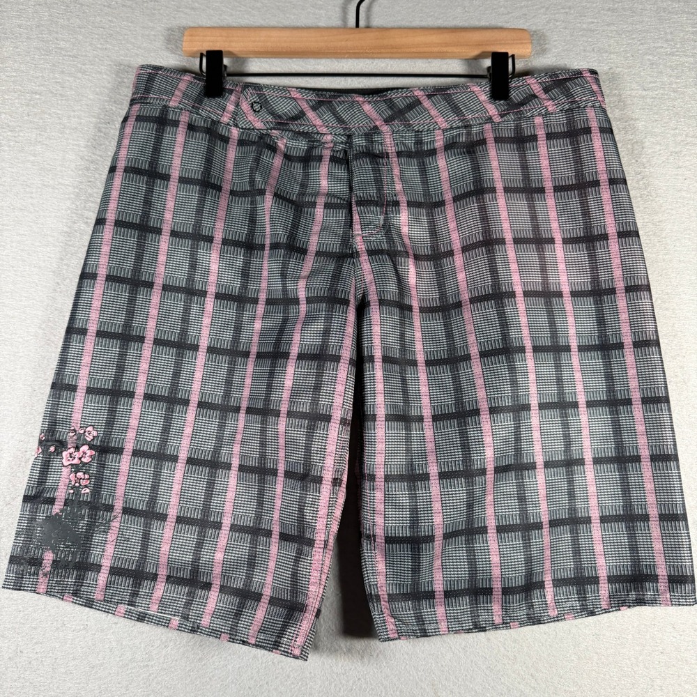 Alpinestars Mens Plaid Board Shorts Pink Black Grey Cherry Blossom 37W 11 Inseam